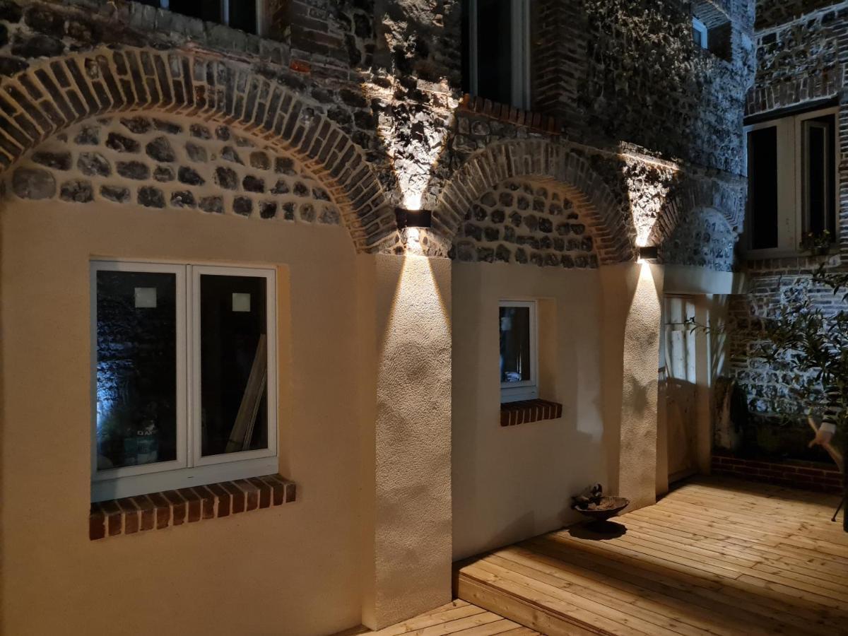 Appartement Le Phare Au Pied Du Port Saint-Valery-en-Caux Exteriör bild