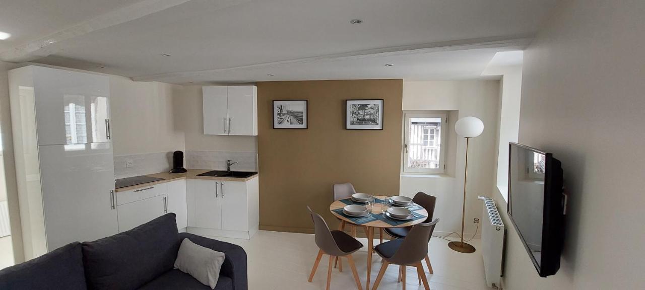Appartement Le Phare Au Pied Du Port Saint-Valery-en-Caux Exteriör bild